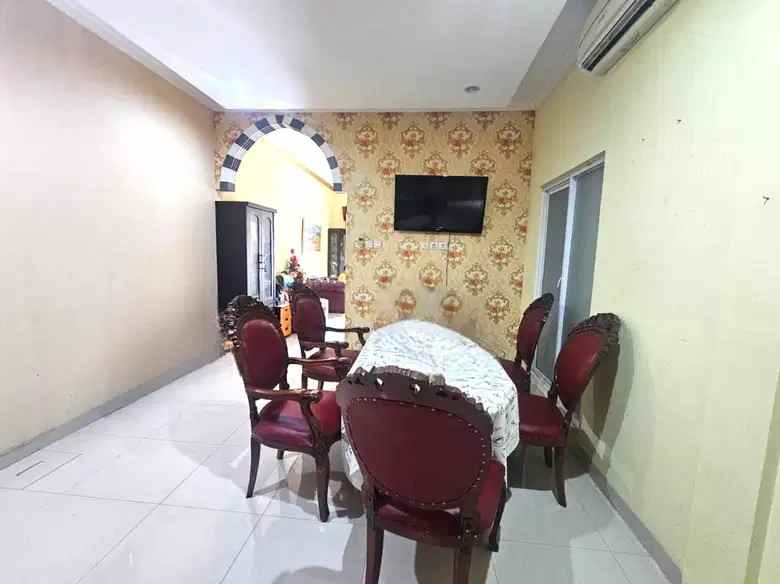 dijual rumah cluster royal residence