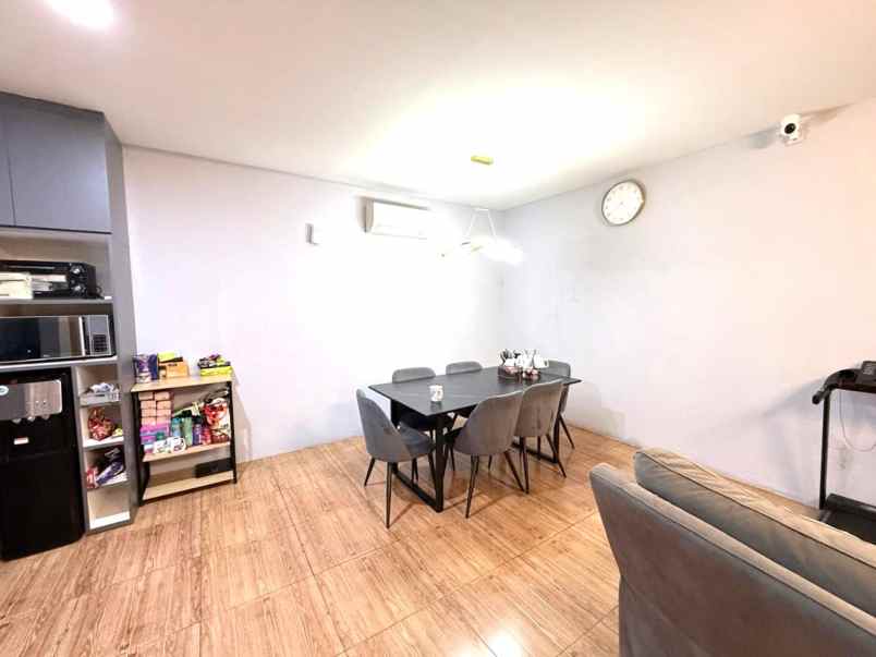 dijual rumah cluster silvercreek