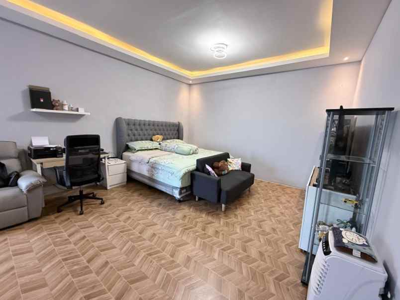 dijual rumah cluster silvercreek