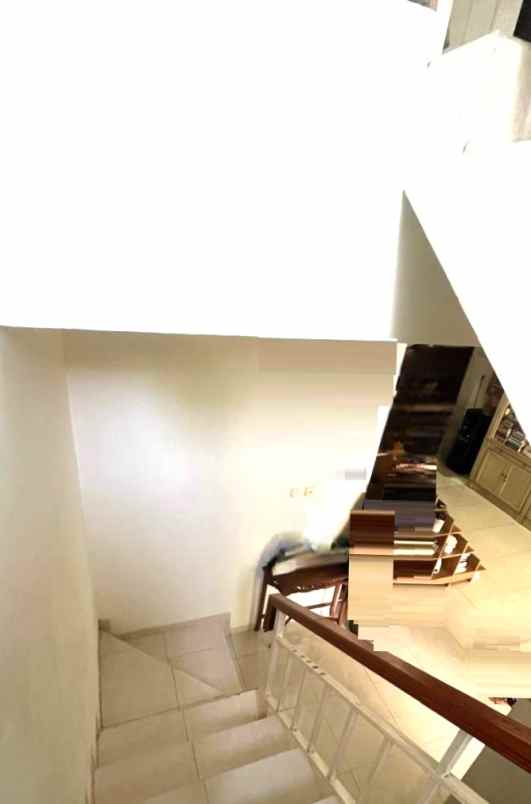 dijual rumah cluster valeria