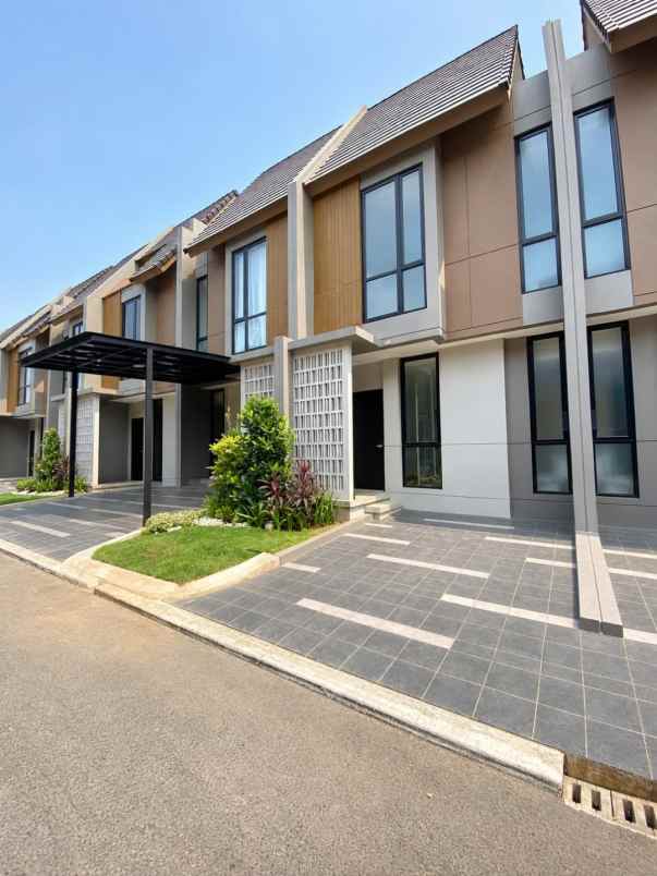 dijual rumah cluster viola summarecon