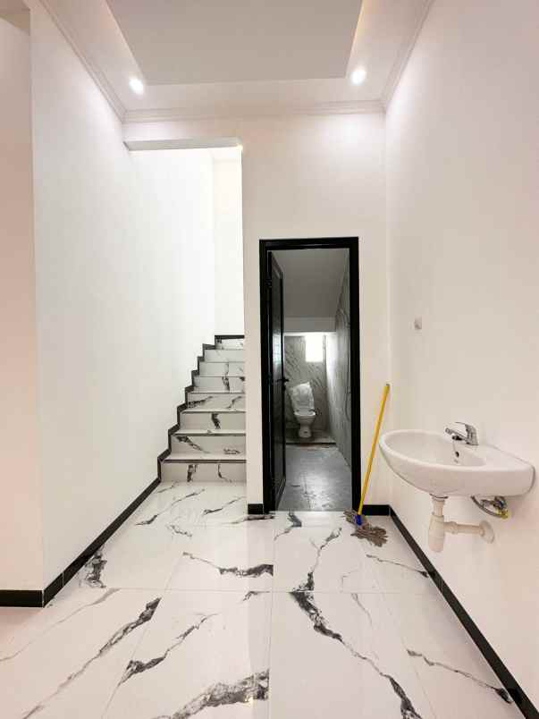 dijual rumah condet kramatjati