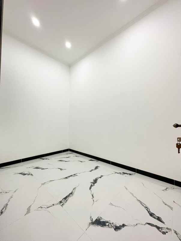 dijual rumah condet kramatjati