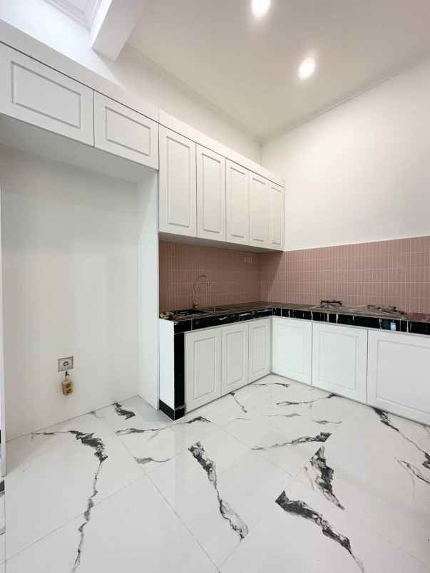 dijual rumah condet kramatjati