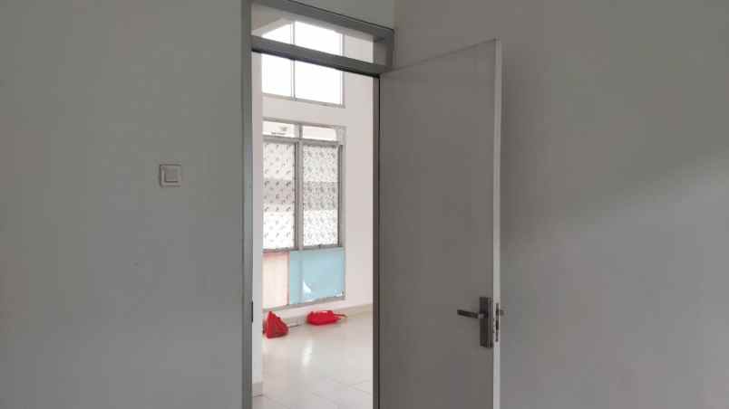 dijual rumah curug badak kec maja