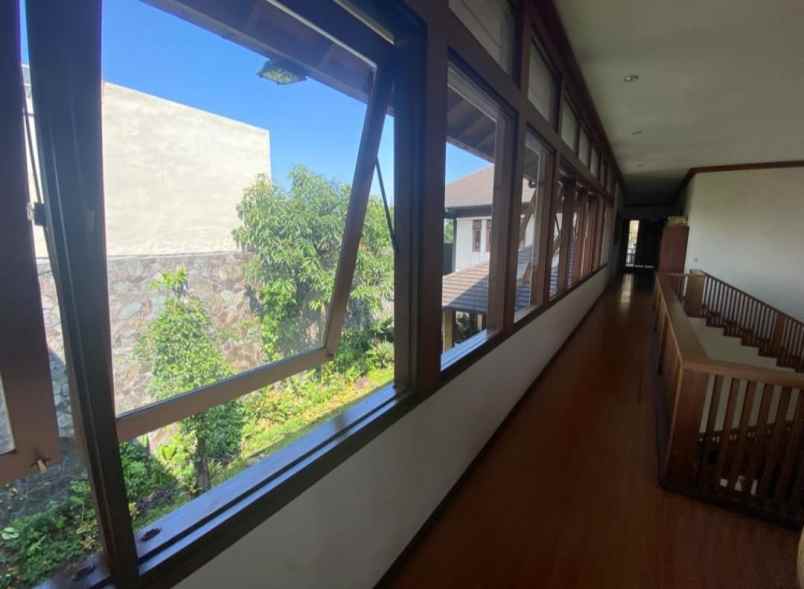 dijual rumah dago raya bandung utara