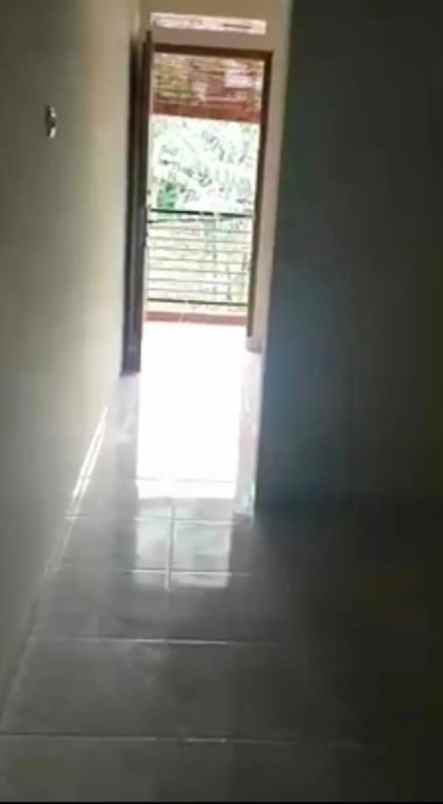 dijual rumah dan kontrakan 2 pintu di pondok ranji