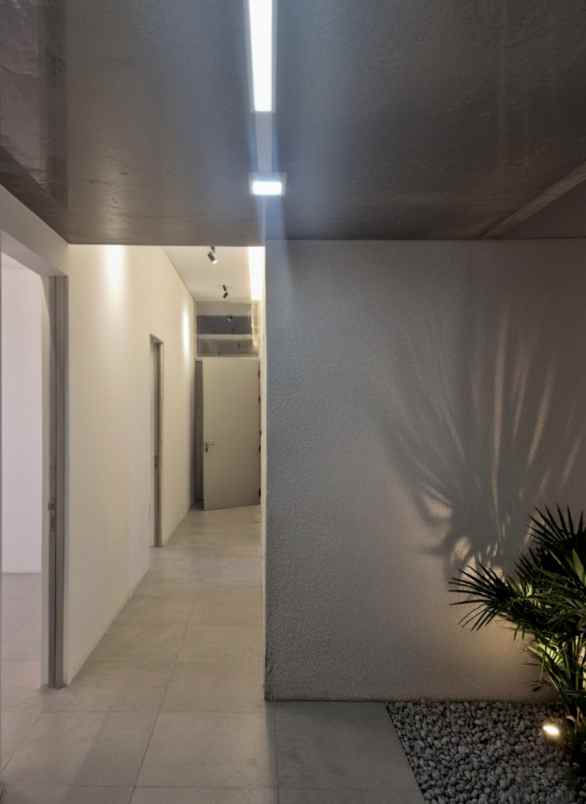 dijual rumah darmo harapan
