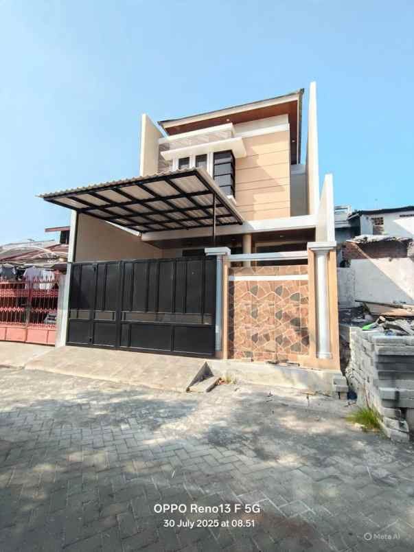 dijual rumah darmo indah
