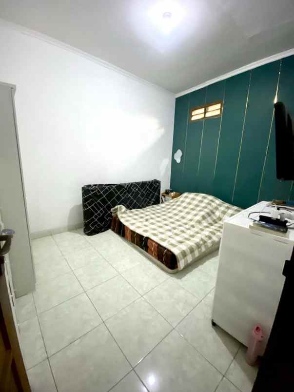 dijual rumah dekat kampus uad