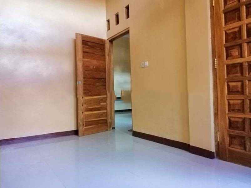 dijual rumah dekat stasiun tugu