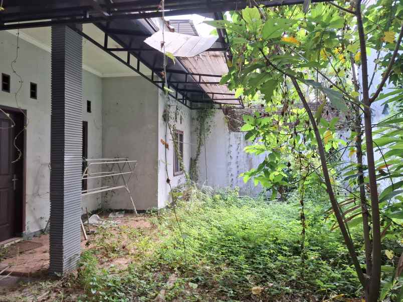 dijual rumah di perumahan griya mangli indah jember
