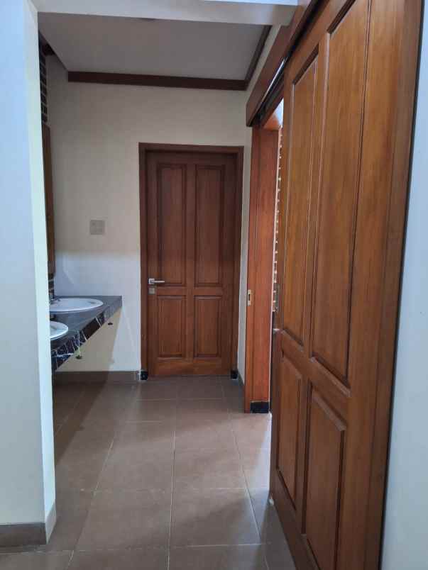 dijual rumah di tangerang banten
