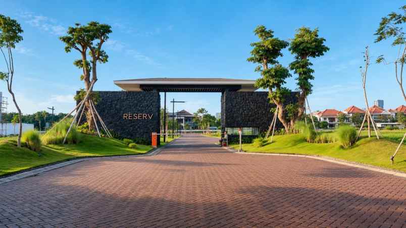 dijual rumah dian istana reserv