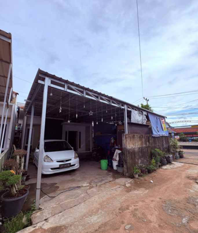 dijual rumah dijual rumah di jl parit