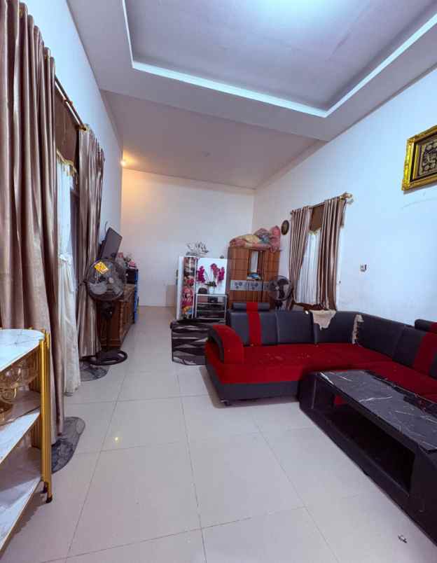 dijual rumah dijual rumah di jl parit