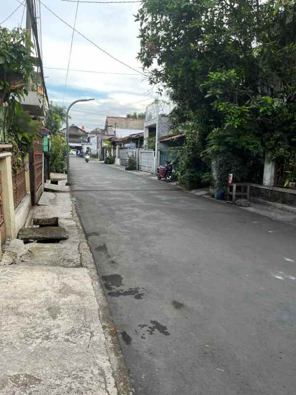 dijual rumah dijual rumah strategis jl