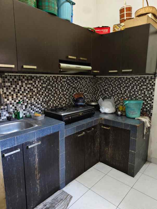 dijual rumah dijual rumah strategis jl