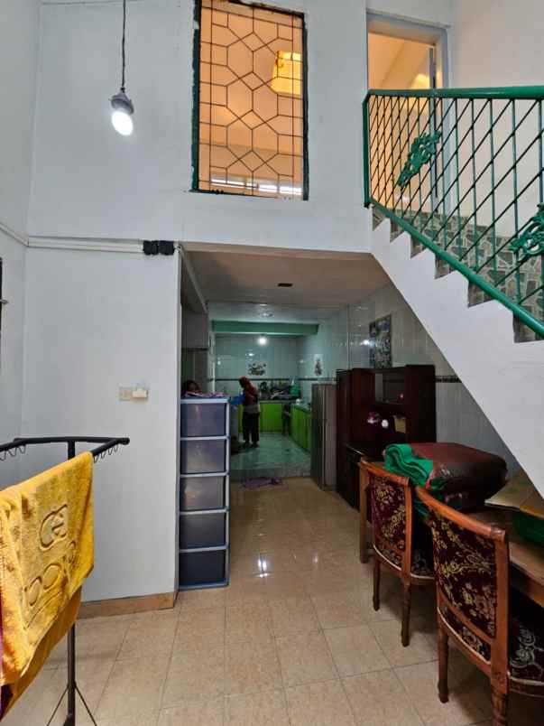 dijual rumah dirgantara sawojajar 1