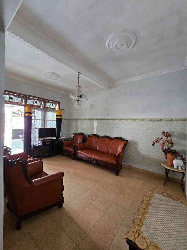 dijual rumah dirgantara sawojajar 1