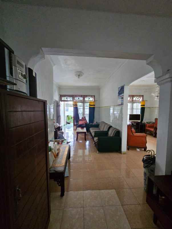 dijual rumah dirgantara sawojajar 1