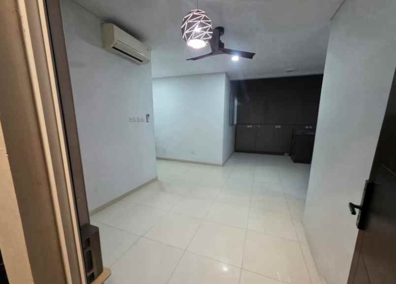dijual rumah discovery bintaro