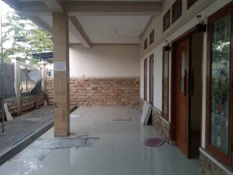 dijual rumah duren sawit