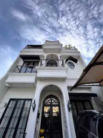 dijual rumah duren sawit