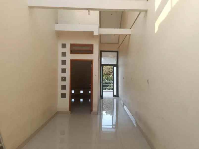dijual rumah duren sawit