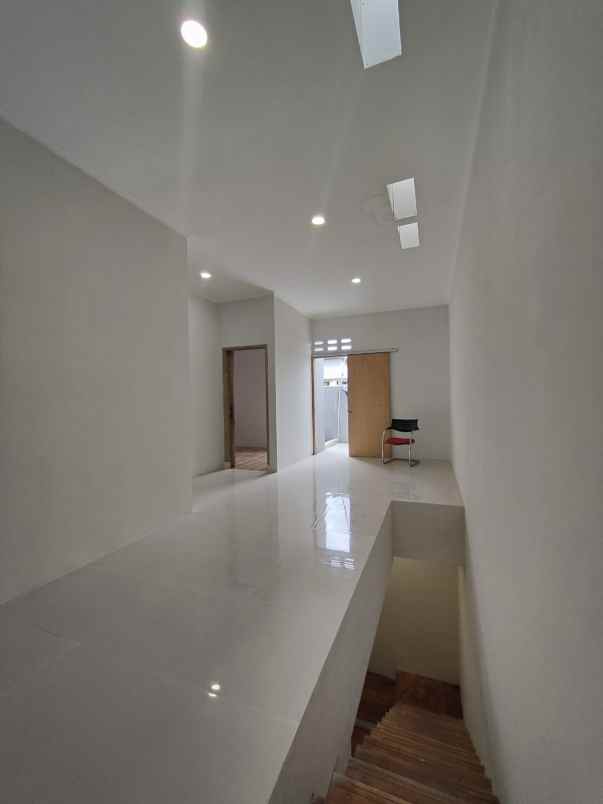 dijual rumah duren sawit jakarta timur