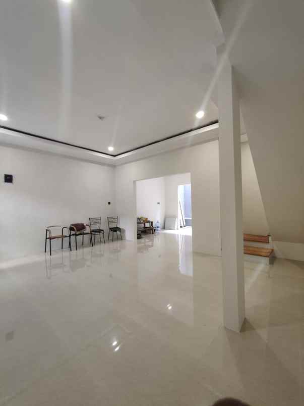 dijual rumah duren sawit jakarta timur