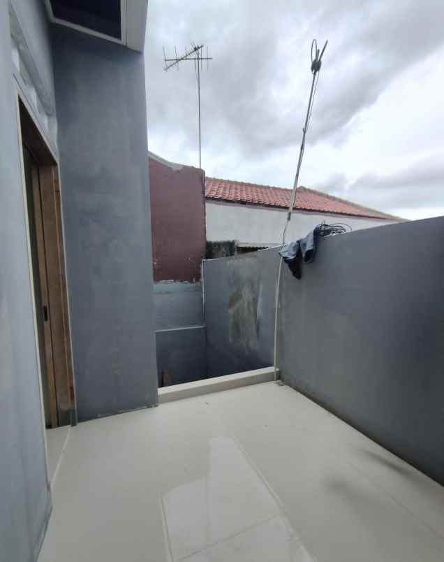 dijual rumah duren sawit jakarta timur