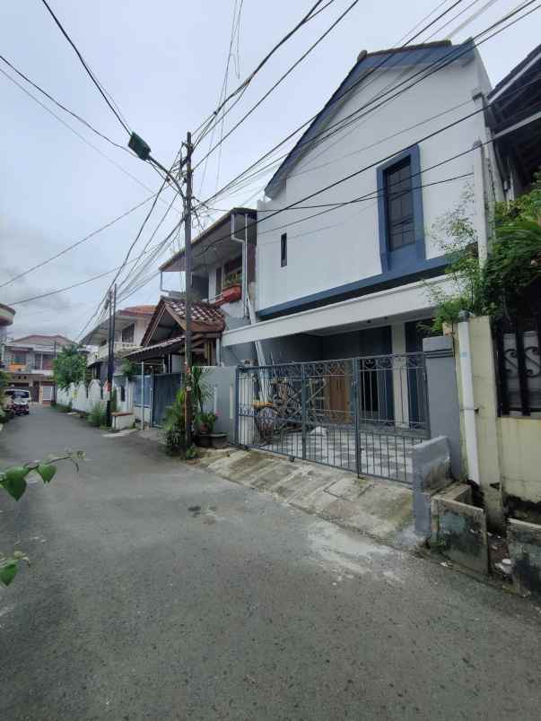 dijual rumah duren sawit jakarta timur