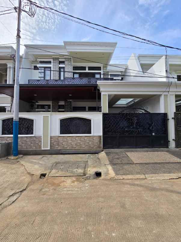 dijual rumah duren sawit jakarta timur