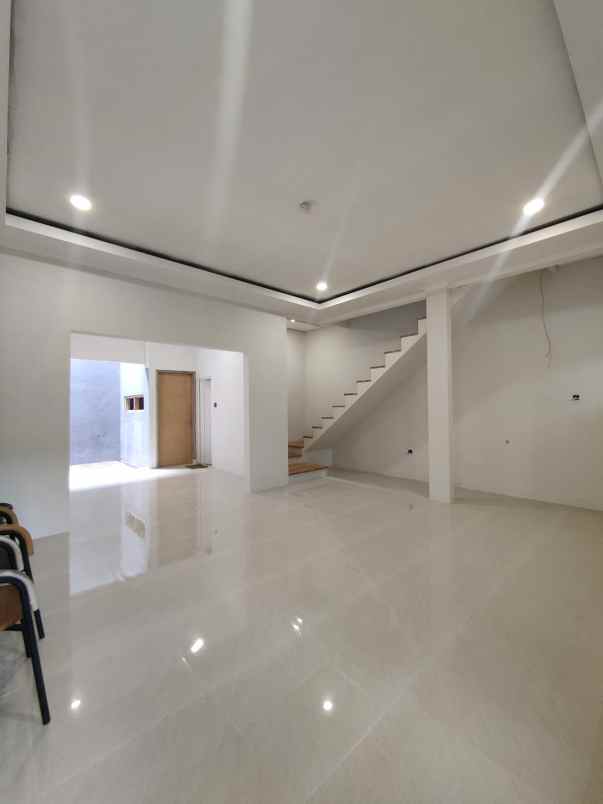 dijual rumah duren sawit jaktim