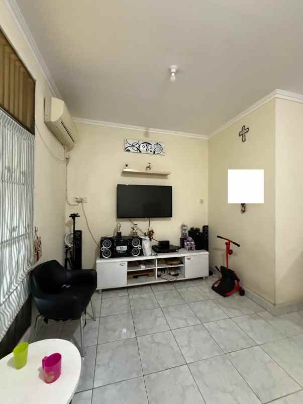 dijual rumah gading kirana kelapa gading