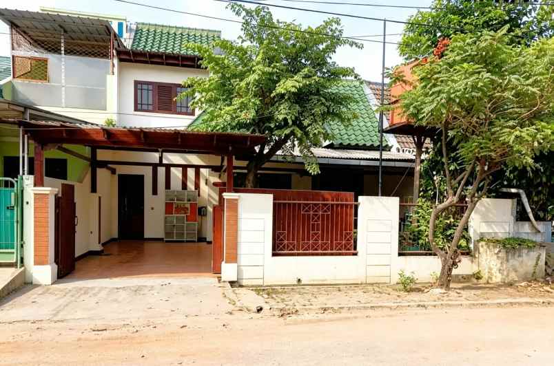 dijual rumah galaxy