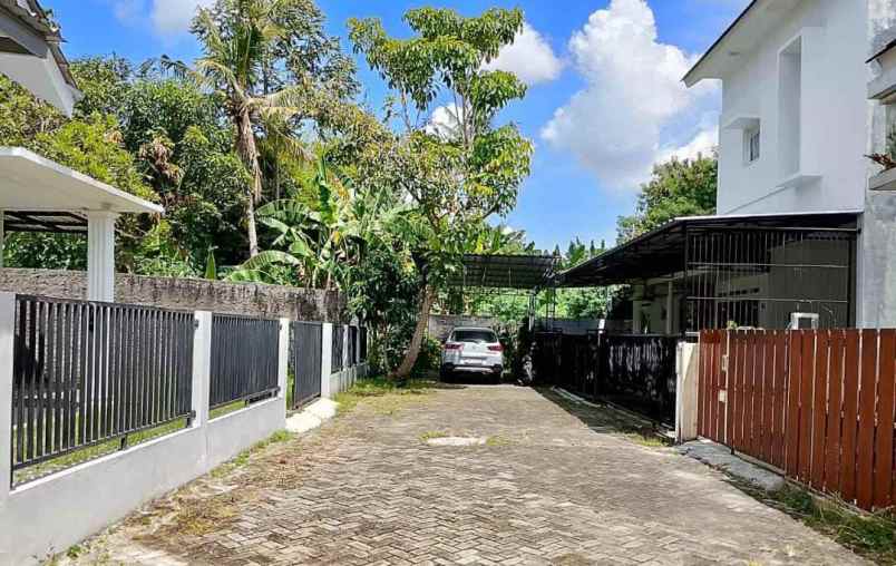 dijual rumah gamping