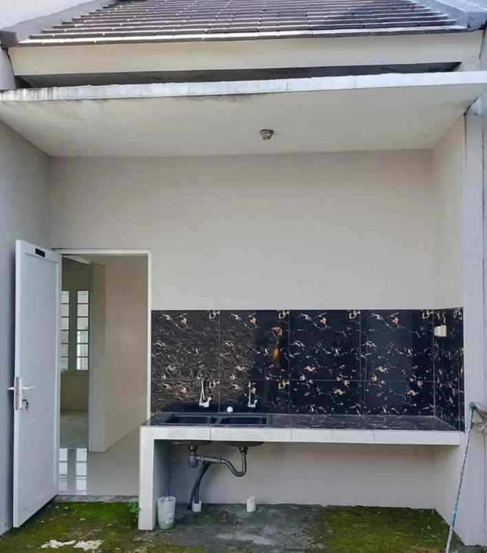 dijual rumah gamping