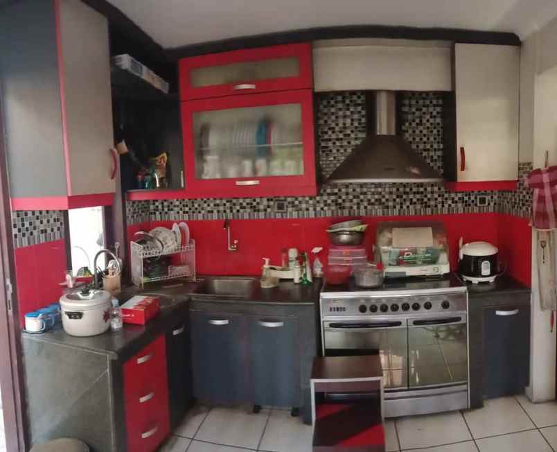 dijual rumah gayungsari
