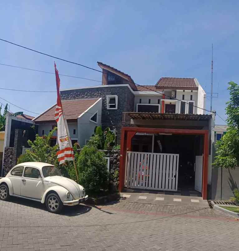 dijual rumah gayungsari