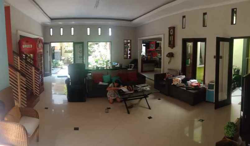dijual rumah gayungsari