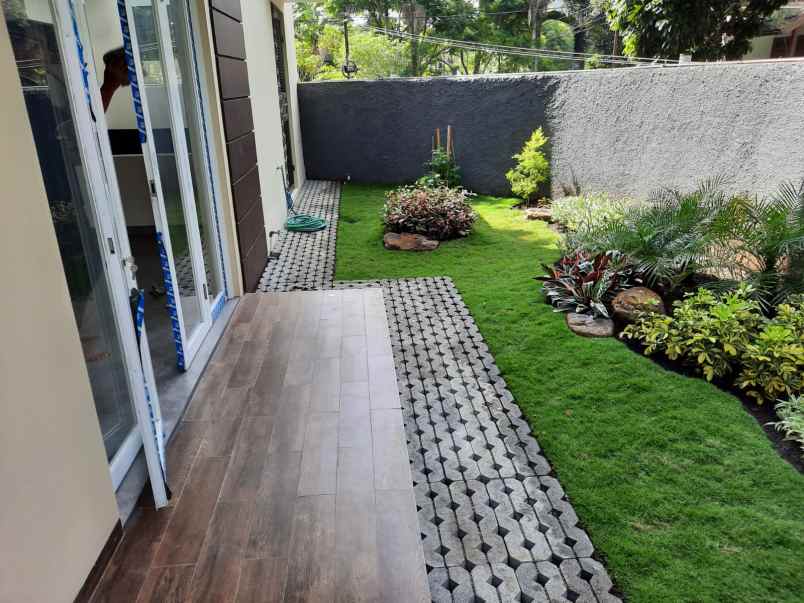 dijual rumah gegerkalong setiabudi