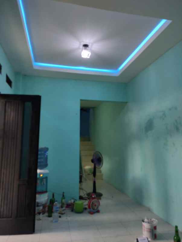 dijual rumah gg swadaya