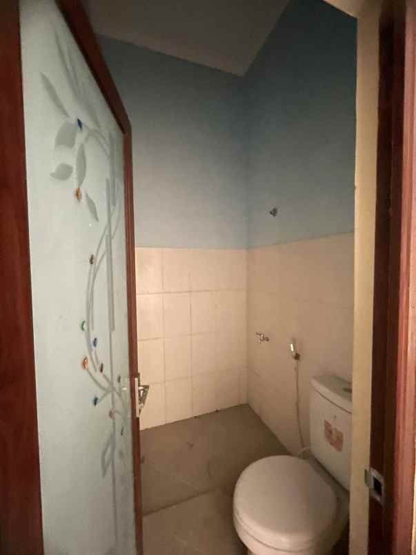 dijual rumah grand pinus regency