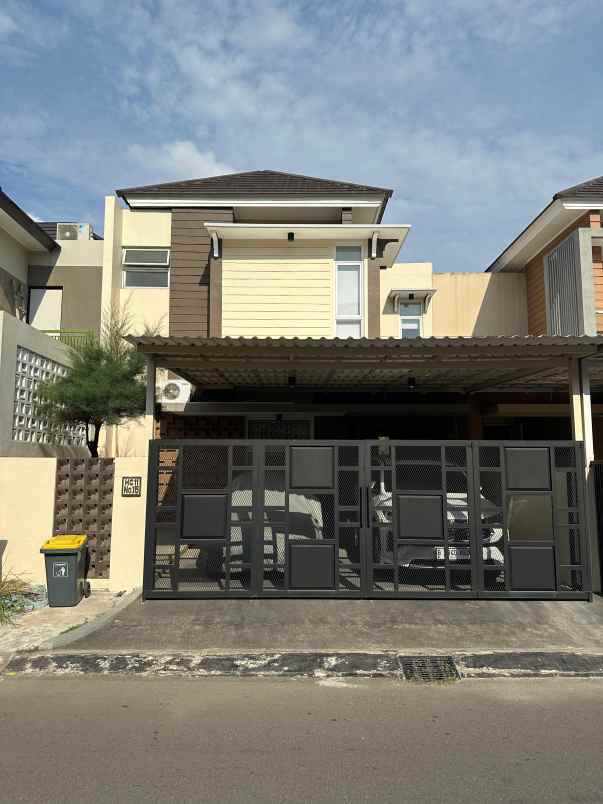 dijual rumah grand wisata cluster