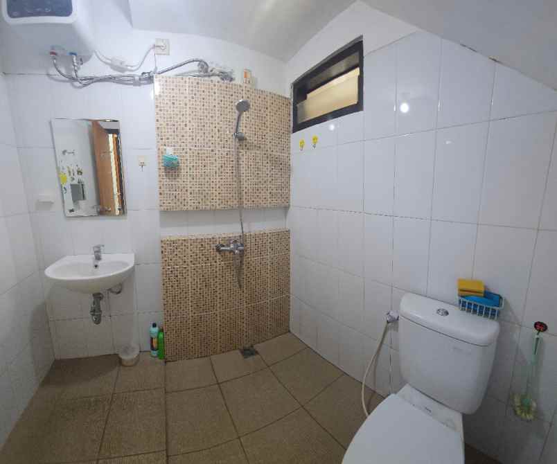 dijual rumah greenwoods pamulang 8 jl