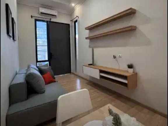 dijual rumah griya asri pakuwon city