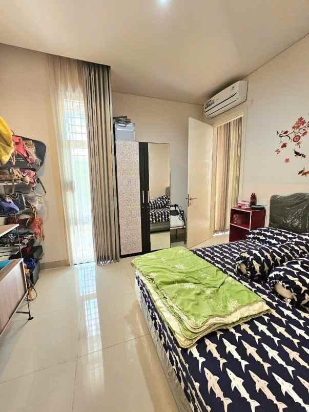 dijual rumah griya galaxy