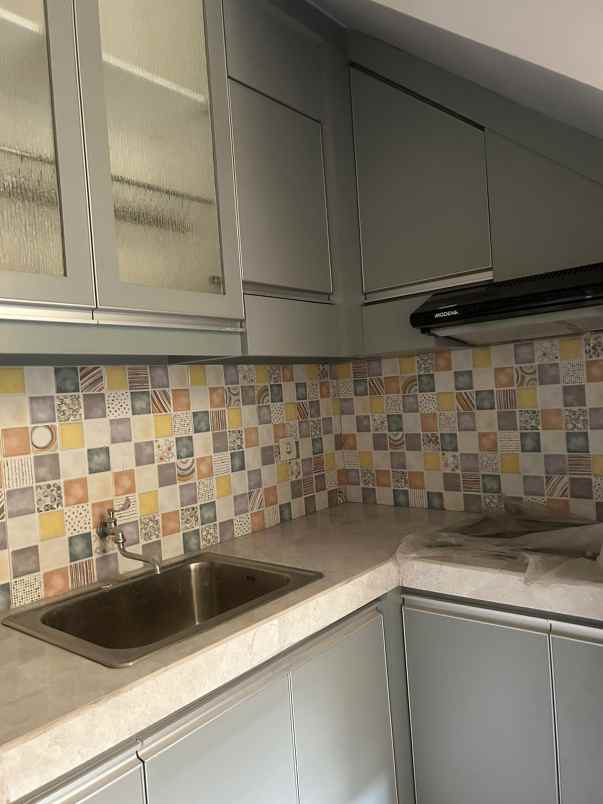 dijual rumah griya galaxy merr